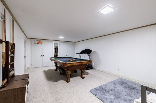 16 Whitecliff Drive, Pittsford, NY 14534