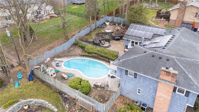 16 Whitecliff Drive, Pittsford, NY 14534