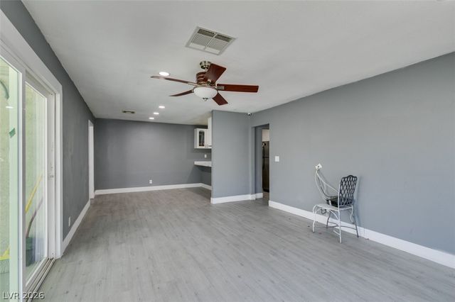 4562 Via San Rafael, Las Vegas, NV 89103