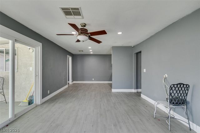 4562 Via San Rafael, Las Vegas, NV 89103
