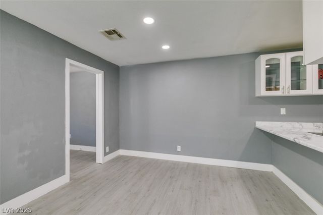 4562 Via San Rafael, Las Vegas, NV 89103