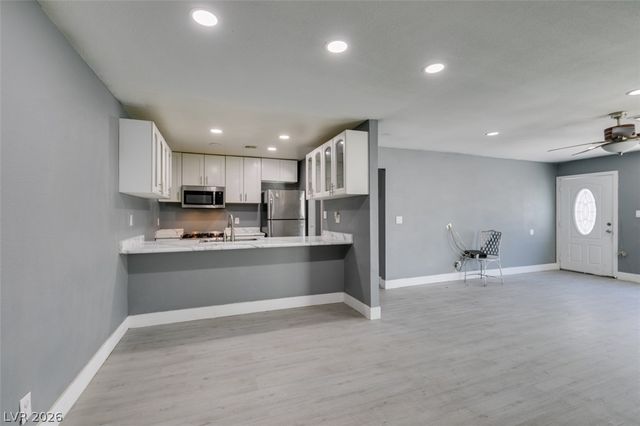 4562 Via San Rafael, Las Vegas, NV 89103