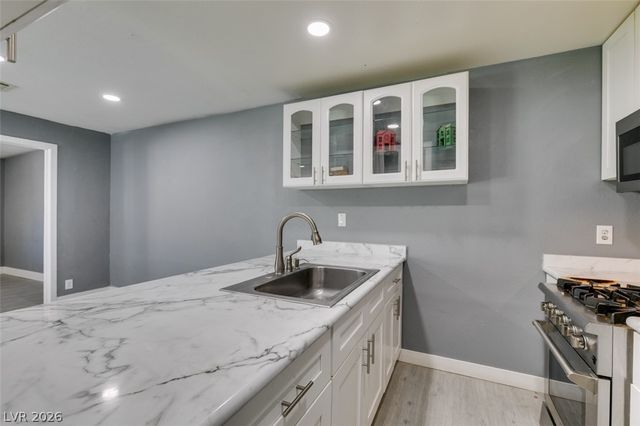 4562 Via San Rafael, Las Vegas, NV 89103