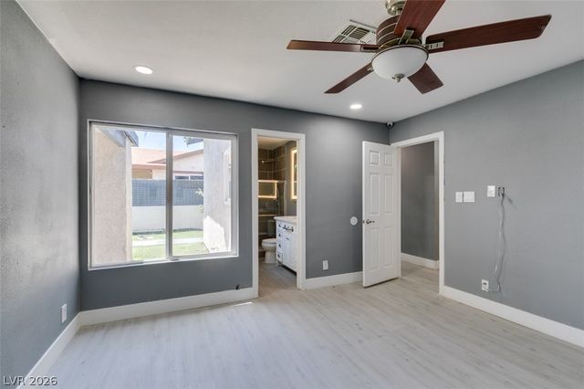 4562 Via San Rafael, Las Vegas, NV 89103