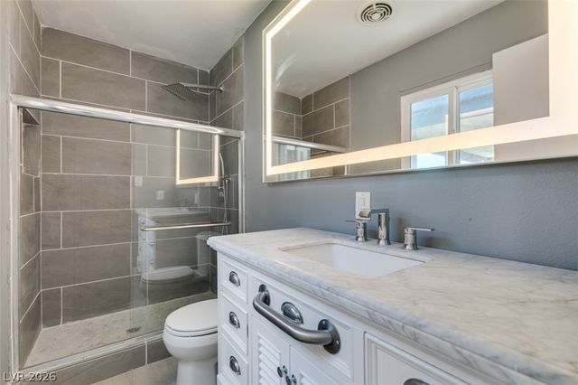 4562 Via San Rafael, Las Vegas, NV 89103