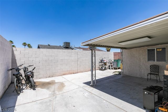 4562 Via San Rafael, Las Vegas, NV 89103