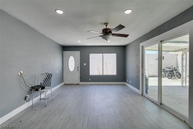 4562 Via San Rafael, Las Vegas, NV 89103