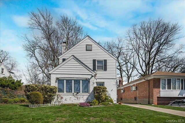 8145 Utopia Parkway, Jamaica Estates, NY 11432