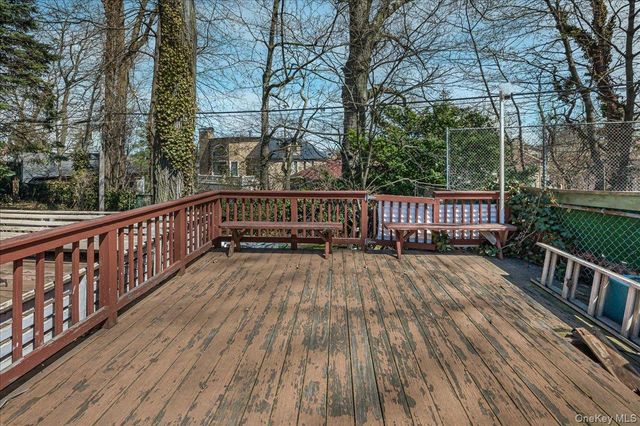 8145 Utopia Parkway, Jamaica Estates, NY 11432