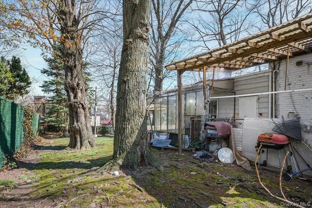 8145 Utopia Parkway, Jamaica Estates, NY 11432