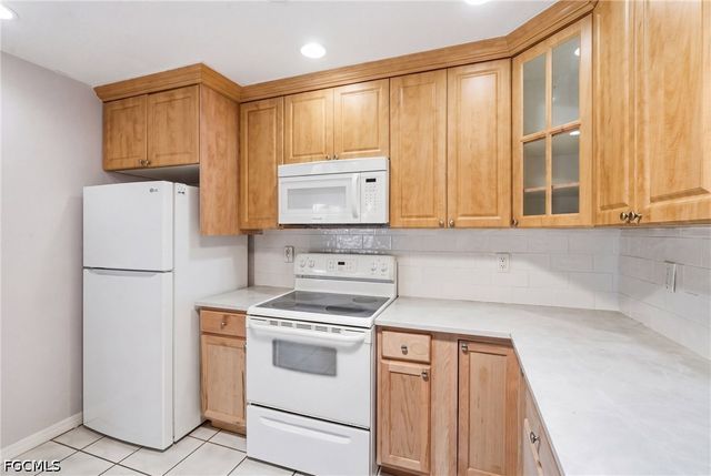 5563 Foxlake DR, North Fort Myers, FL 33917