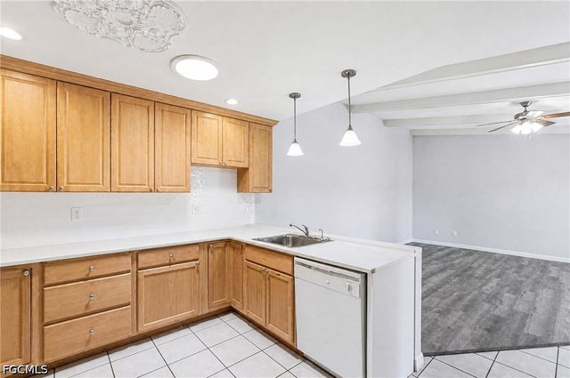 5563 Foxlake DR, North Fort Myers, FL 33917