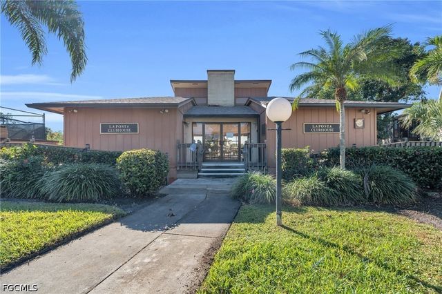 5563 Foxlake DR, North Fort Myers, FL 33917