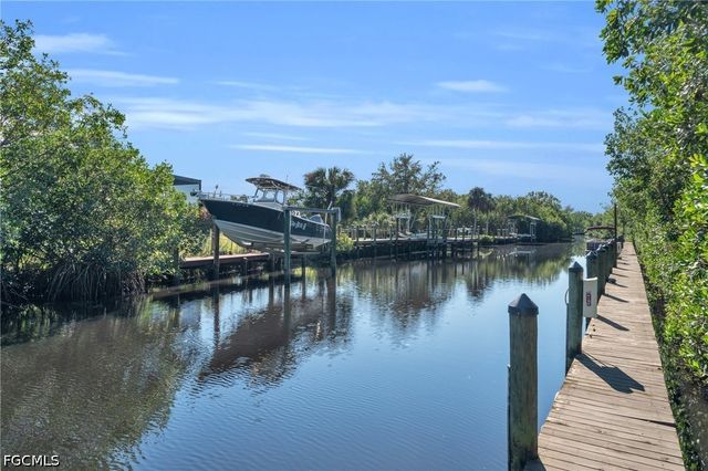 5563 Foxlake DR, North Fort Myers, FL 33917