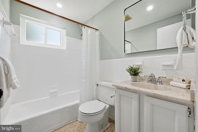 8008 INSPECTION HOUSE RD, Potomac, MD 20854