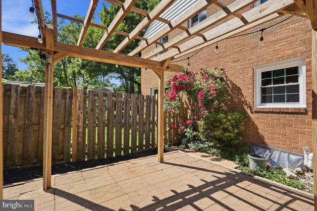 8008 INSPECTION HOUSE RD, Potomac, MD 20854
