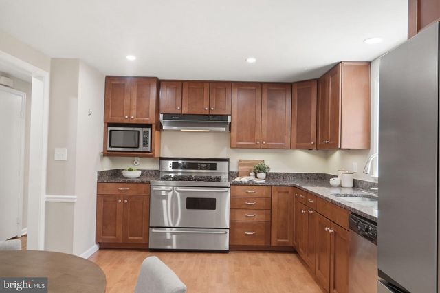 8008 INSPECTION HOUSE RD, Potomac, MD 20854