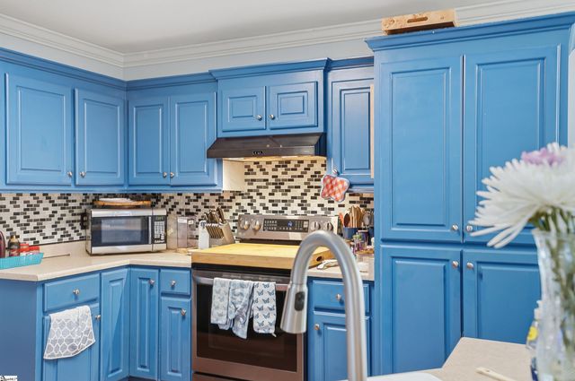 306 Whisper Walk Way, Fountain Inn, SC 29644