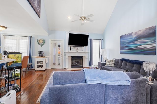 306 Whisper Walk Way, Fountain Inn, SC 29644
