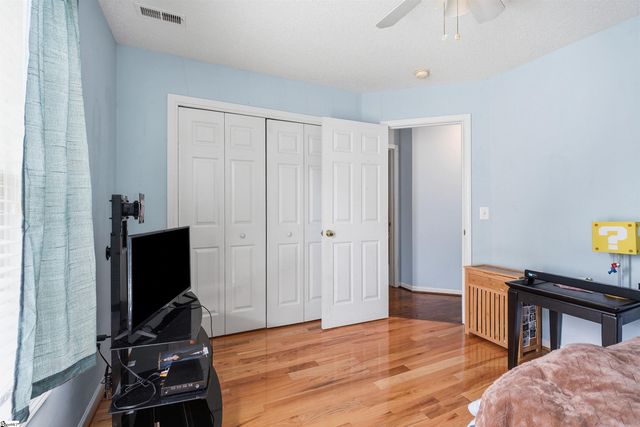 306 Whisper Walk Way, Fountain Inn, SC 29644