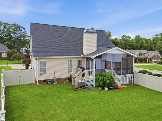 306 Whisper Walk Way, Fountain Inn, SC 29644