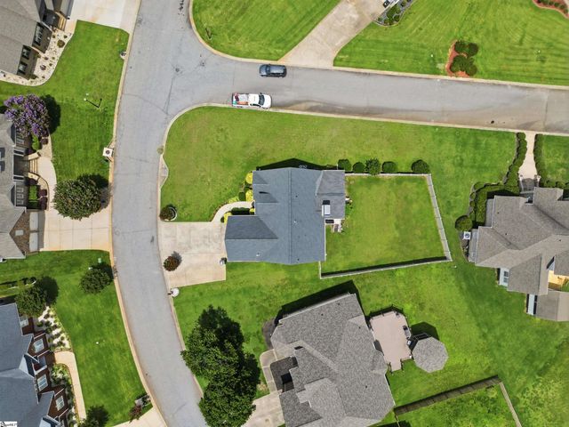 306 Whisper Walk Way, Fountain Inn, SC 29644