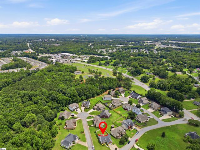 306 Whisper Walk Way, Fountain Inn, SC 29644
