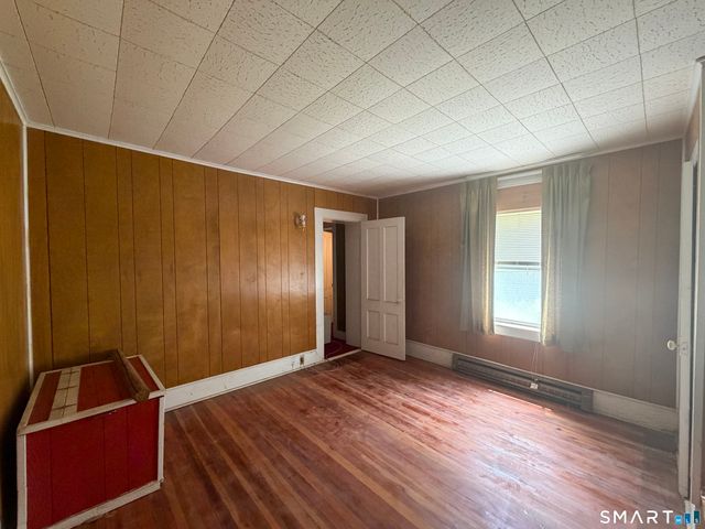 472 West Street, Bristol, CT 06010