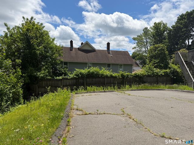 472 West Street, Bristol, CT 06010