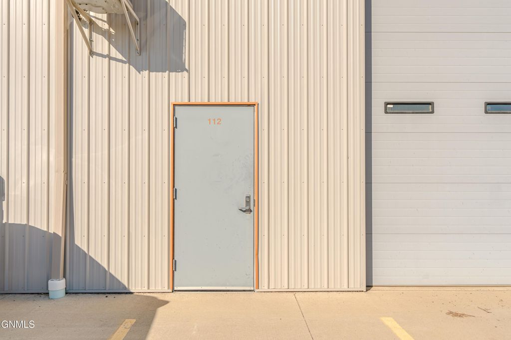 1301 Tacoma Avenue, Bismarck, ND 58504 photo 12