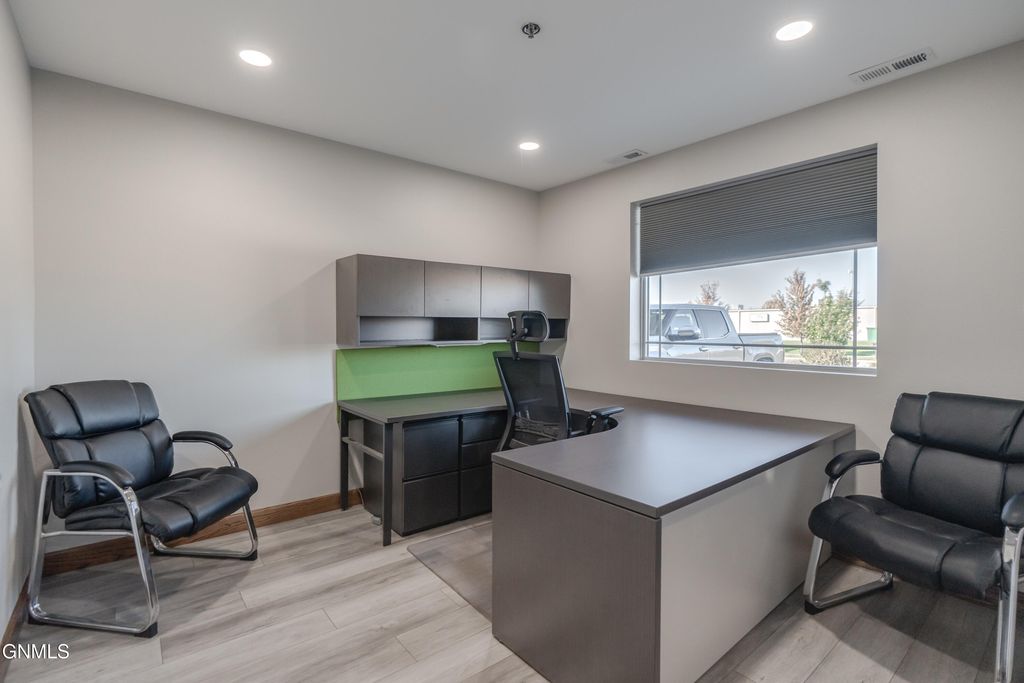 1301 Tacoma Avenue, Bismarck, ND 58504 photo 16