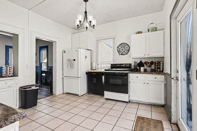 427 E Division Street, Vicksburg, MI 49097