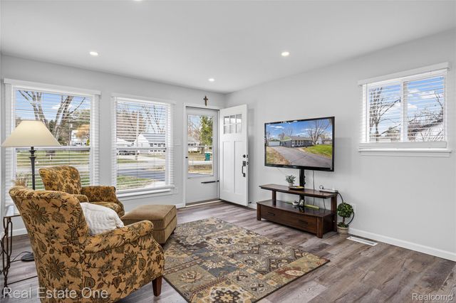 4913 Rioview Drive, Independence Charter Township, MI 48346