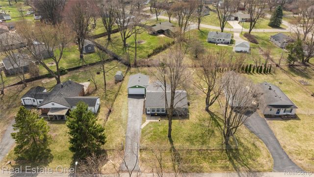 4913 Rioview Drive, Independence Charter Township, MI 48346