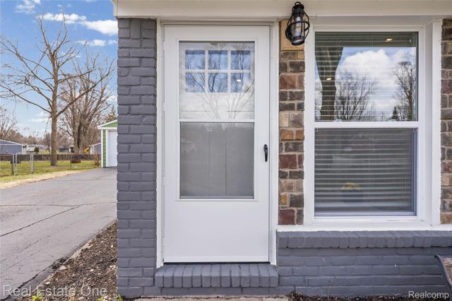 4913 Rioview Drive, Independence Charter Township, MI 48346