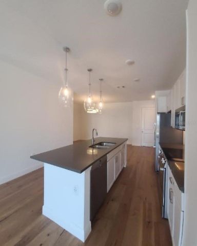 644 3RD AVENUE S 408, St Petersburg, FL 33701