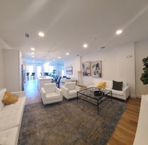 644 3RD AVENUE S 408, St Petersburg, FL 33701