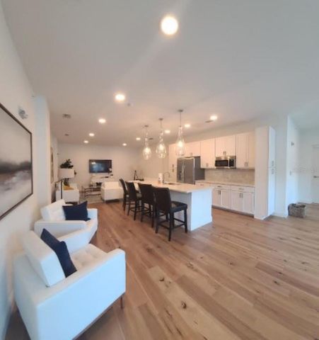 644 3RD AVENUE S 408, St Petersburg, FL 33701