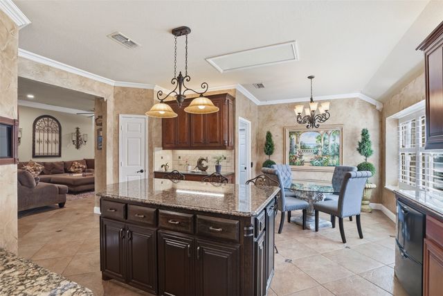 717 Saint Johns Drive, Mansfield, TX 76063