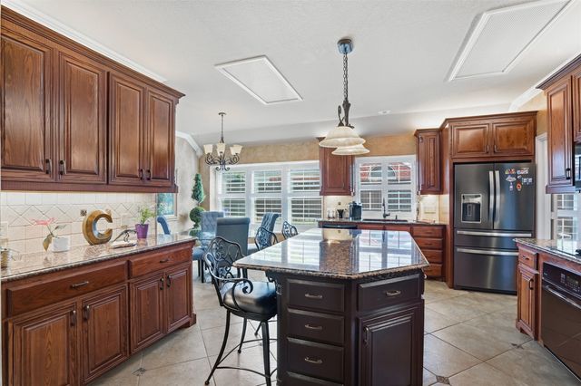 717 Saint Johns Drive, Mansfield, TX 76063