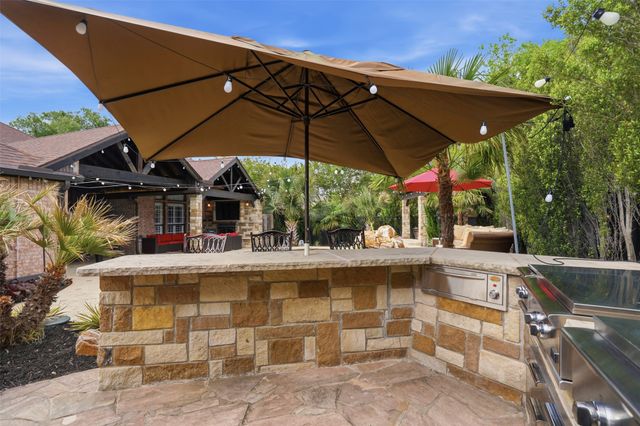 717 Saint Johns Drive, Mansfield, TX 76063