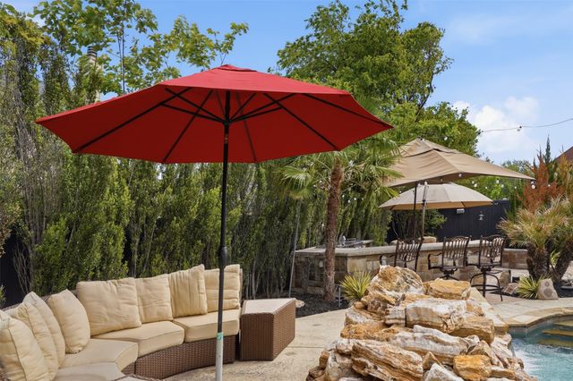 717 Saint Johns Drive, Mansfield, TX 76063