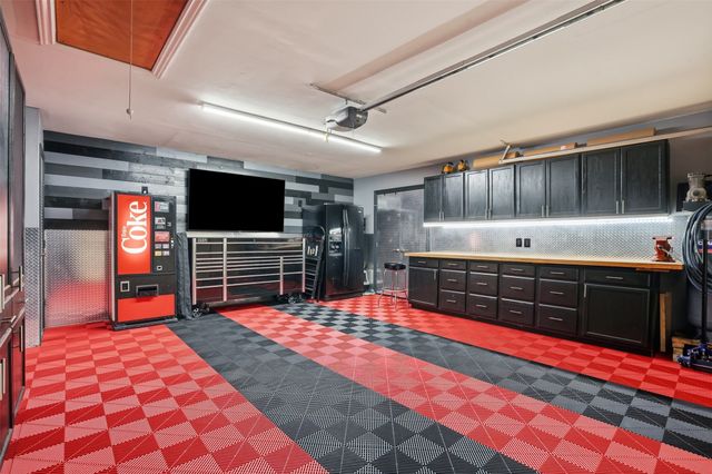 717 Saint Johns Drive, Mansfield, TX 76063