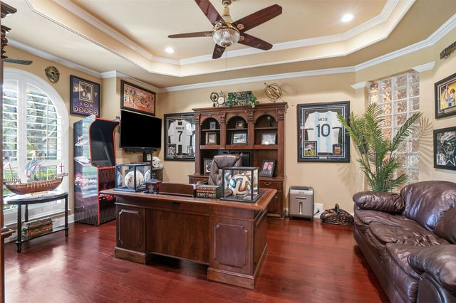 717 Saint Johns Drive, Mansfield, TX 76063