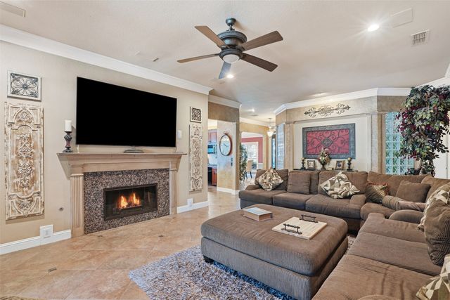 717 Saint Johns Drive, Mansfield, TX 76063