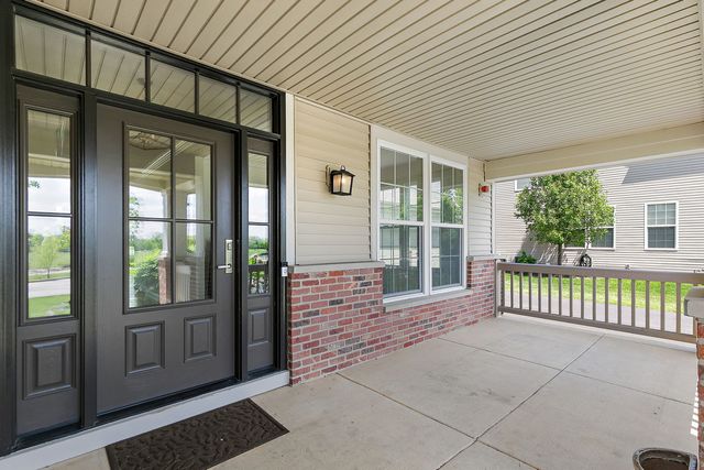 2702 Oak Drive, West Dundee, IL 60118