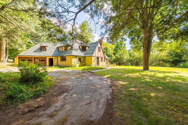 69 Peckham Lane, Killingly, CT 06239