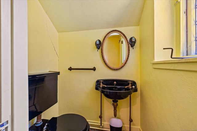 69 Peckham Lane, Killingly, CT 06239