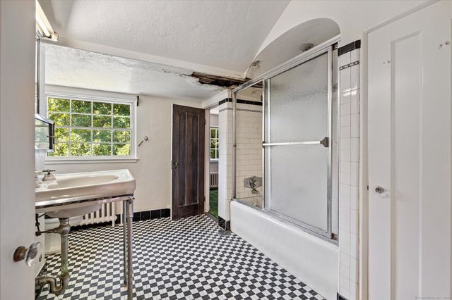 69 Peckham Lane, Killingly, CT 06239