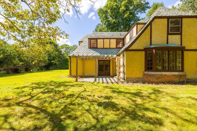 69 Peckham Lane, Killingly, CT 06239
